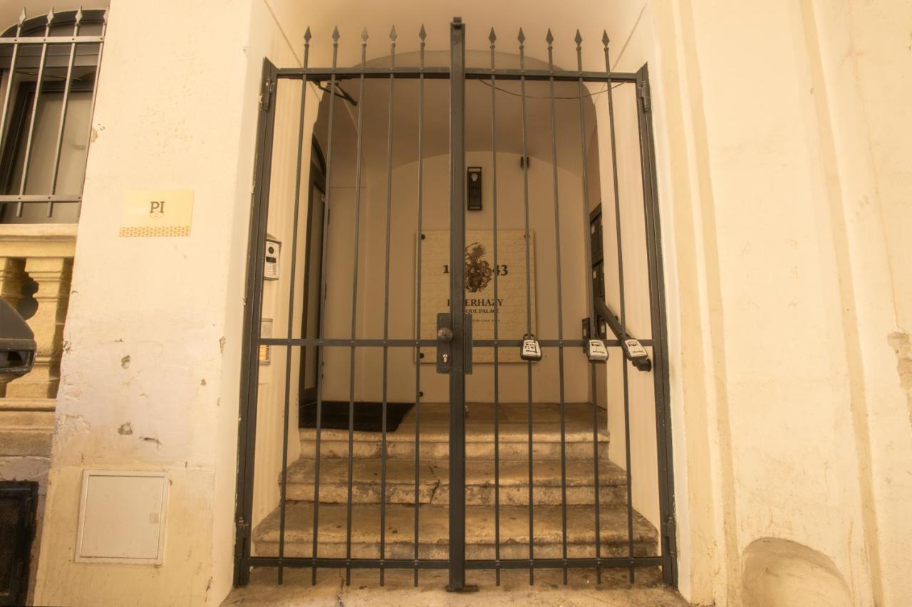 Highnest Apartments ブラチスラヴァ エクステリア 写真