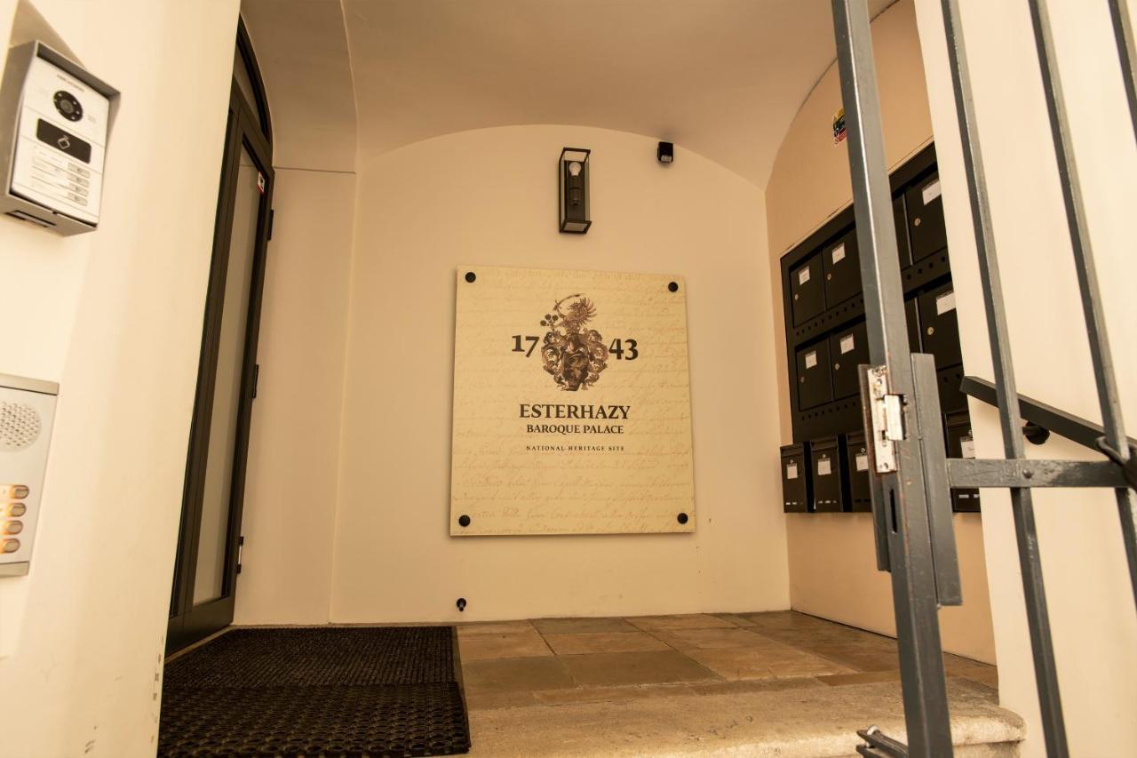 Highnest Apartments ブラチスラヴァ エクステリア 写真